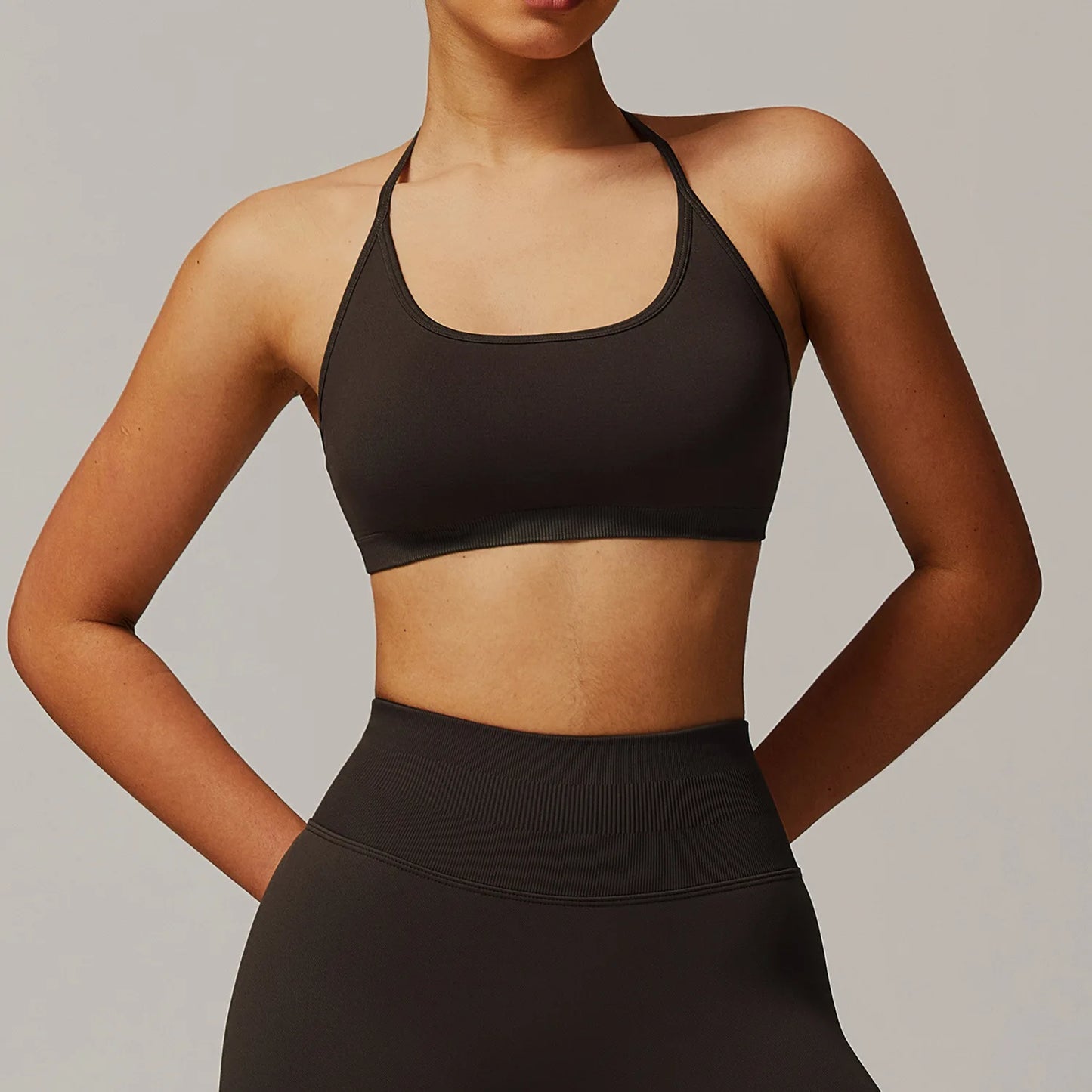 Brassière de Sport à Bretelles Croisées MOVA™